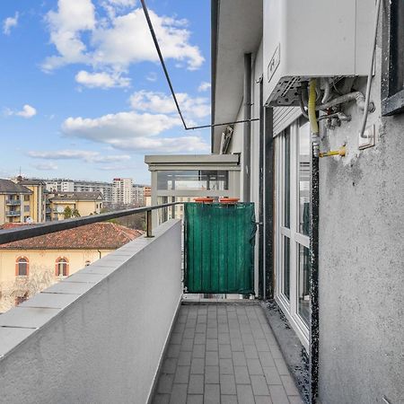 Rog27-Large Apartment With Transport Close To Home- Milán Exterior foto