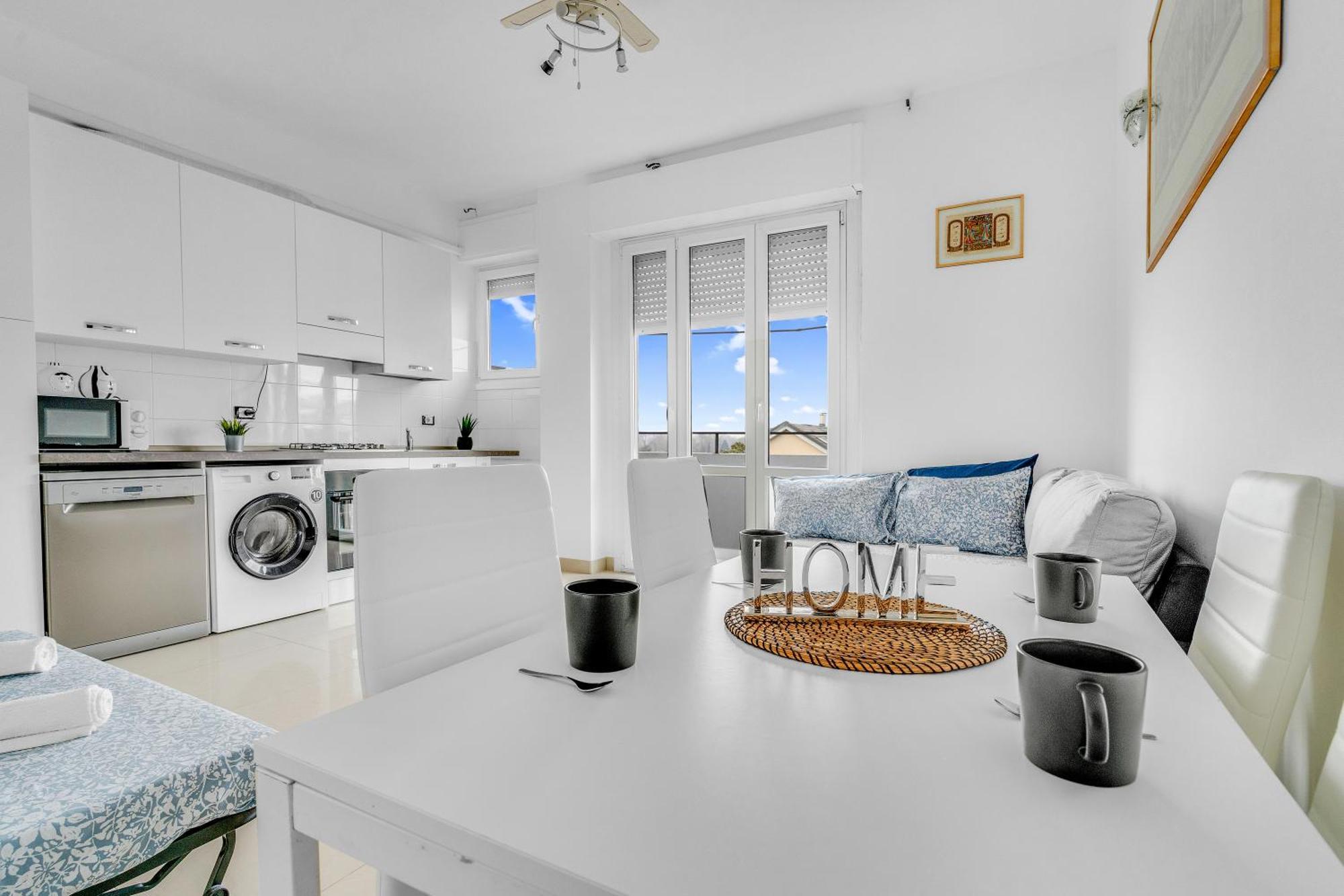 Rog27-Large Apartment With Transport Close To Home- Milán Exterior foto